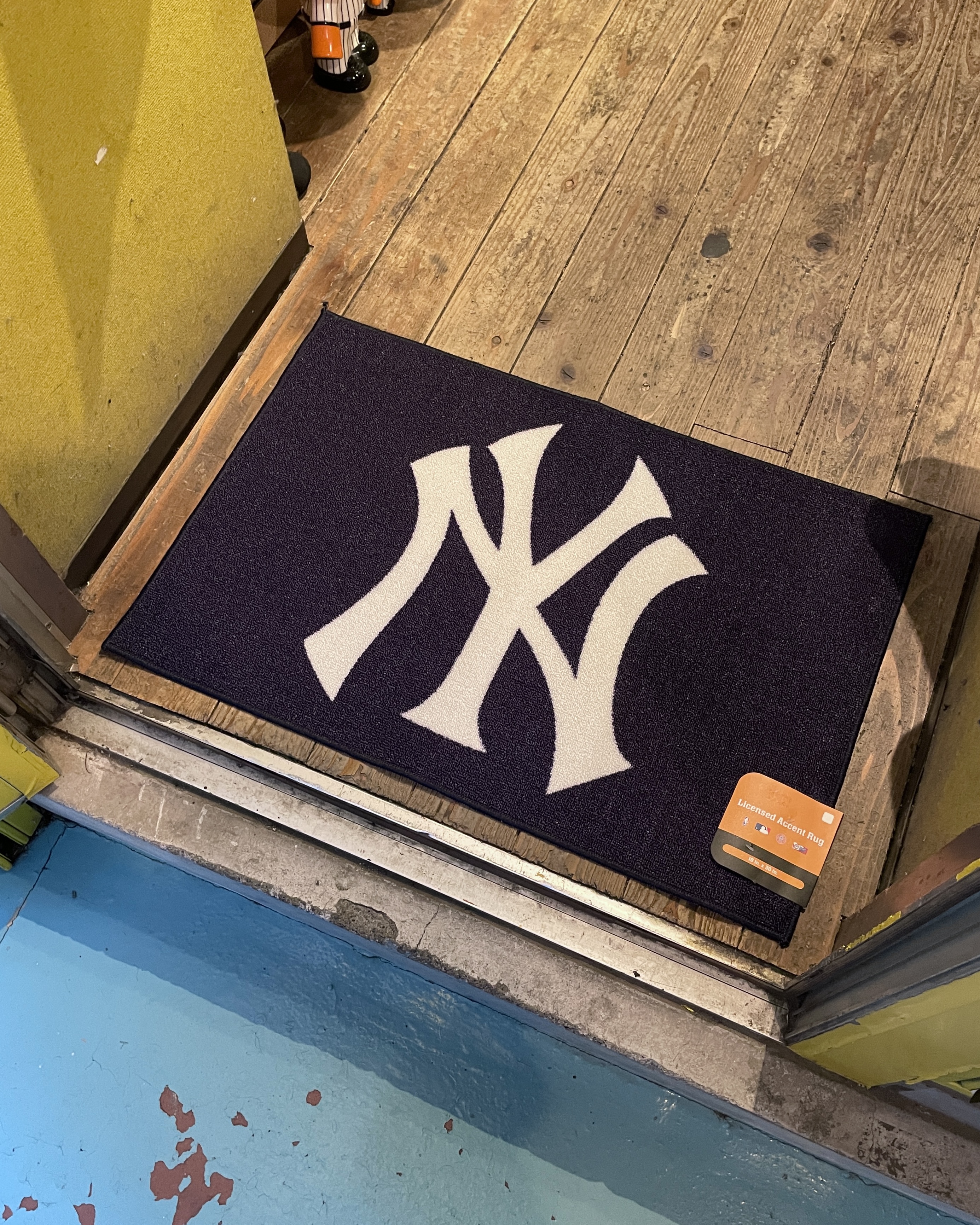 NEW YORK'S FUN GOODS!!! | the Apartment