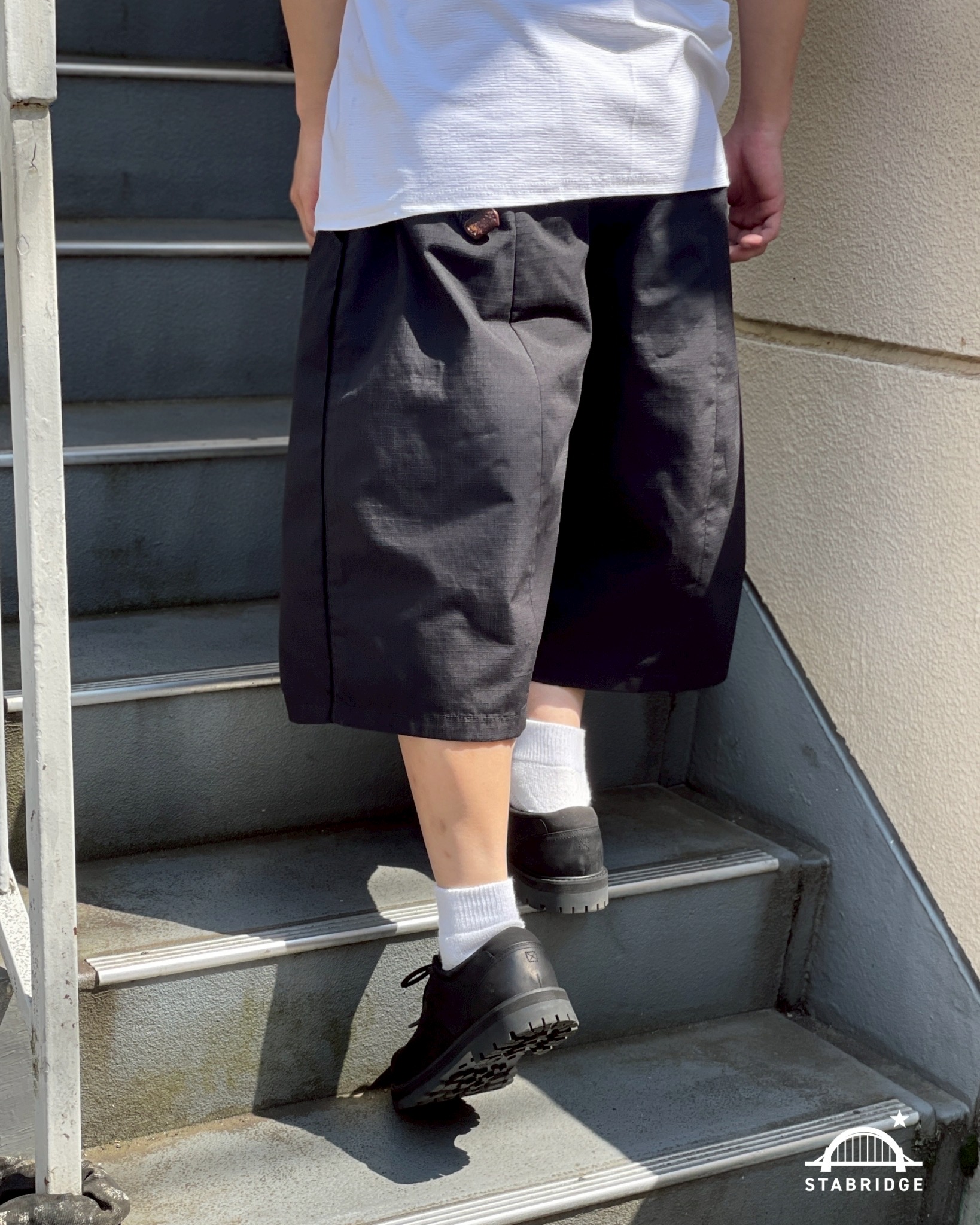 POSTMAN BALLOON SHORTS | the Apartment