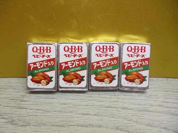 ＱＢＢ　ベビーチーズ　アーモンド入り