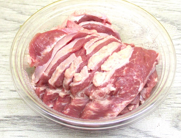 国産豚肉カシラ焼肉用　236g／502円（税込）→30％オフ→351円（税込）
