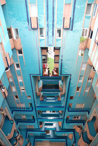 ボーフィルはWalden 7で世界の建築家となり、そして建築を捨てた