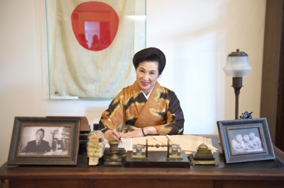 故杉原千畝氏が「６０００人の命のビザを発行したデスクにて