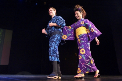 皆履いてる足袋を僕も履きたい、と言いながら靴下で東條