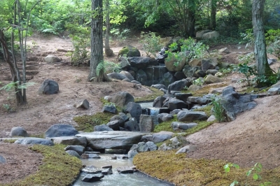 滝と池と流れ | 新樹造園｜誠意と創意の庭｜富山県南砺市